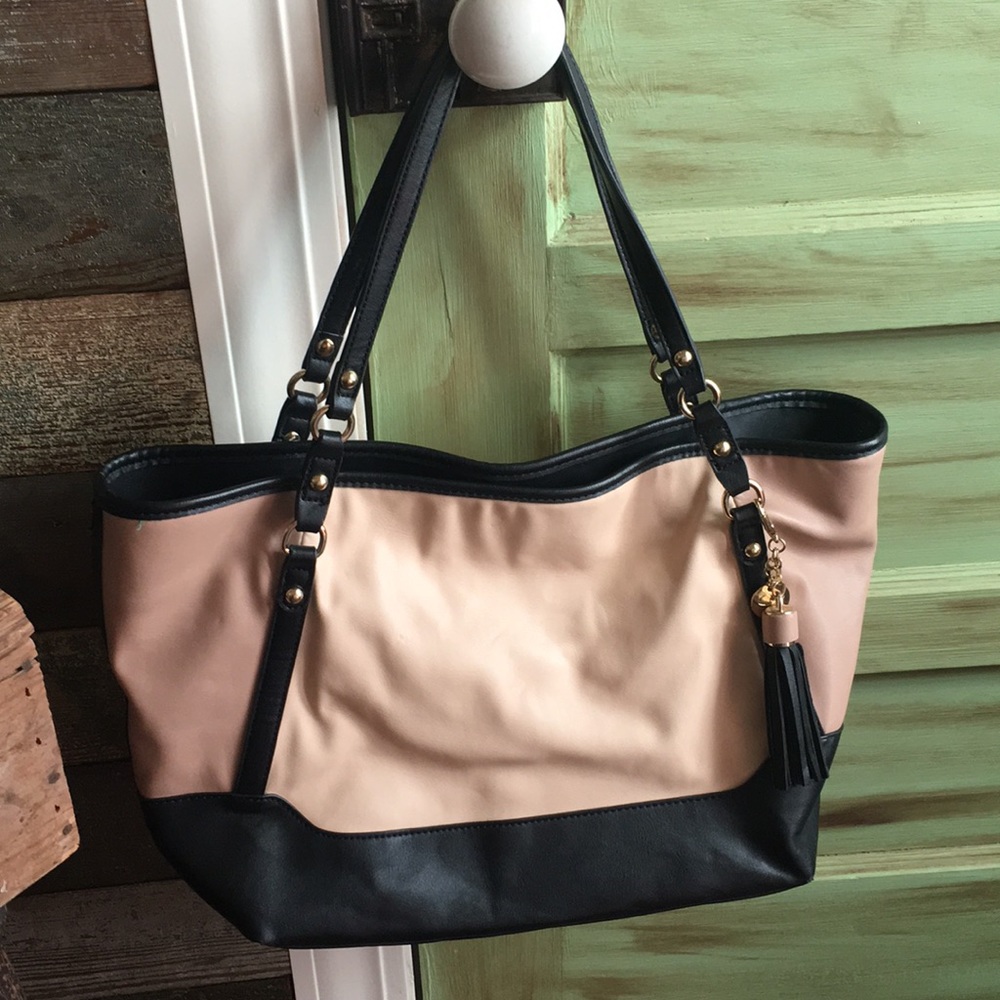 Jessica Simpson Tote